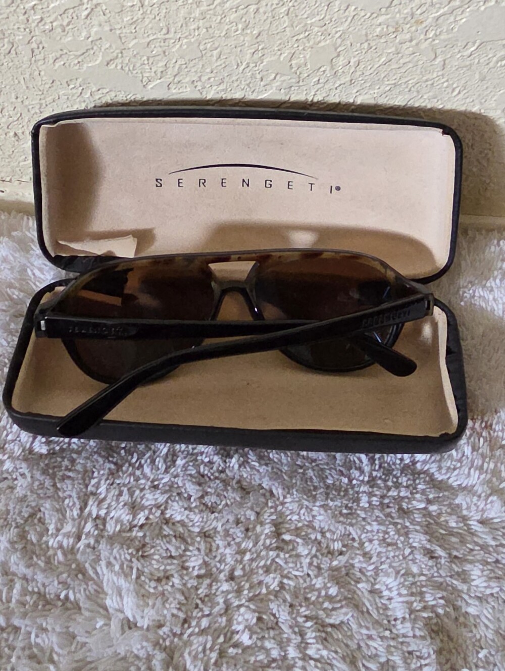 Serengeti Brown Lens Black Frame Sunglasses And Case